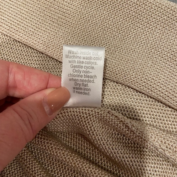 Simply Vera Wang Size Small Cardigan - Silky Button-Up - Picture 3 of 11